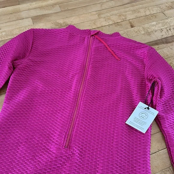 Mott50 Swimsuit - Picture 7 of 9